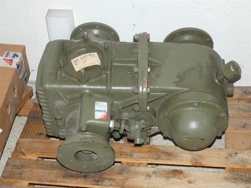 Imagen alternativa 1 del producto: CAJA REDUCTORA PE-3045
